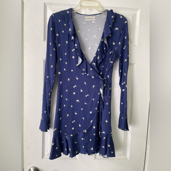 Urban Outfitters Floral Wrap Dress B80 - Picture 2 of 6